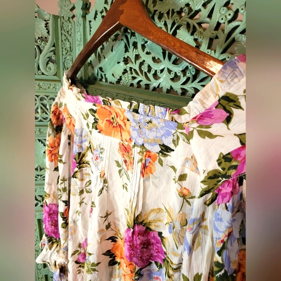 Rachel Roy | Women's Floral Square Neck Button Up Blouse | Size Small - Picture 3 of 15